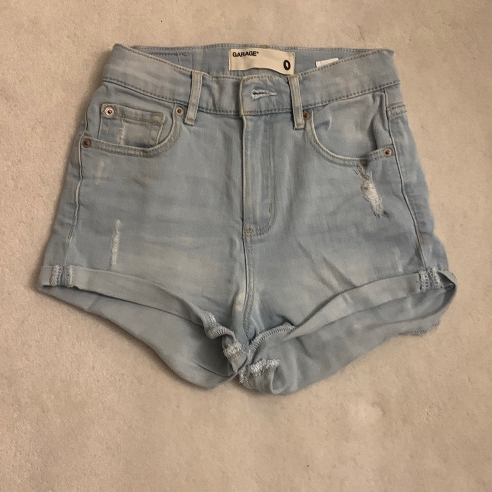 Jean shorts distressed